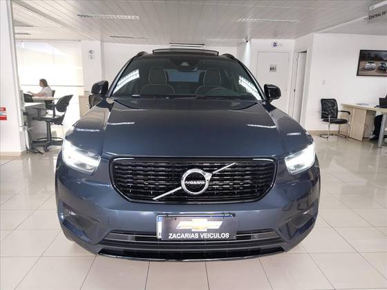 VOLVO XC40 1.5 T5 RECHARGE R-DESIGN GEARTRONIC